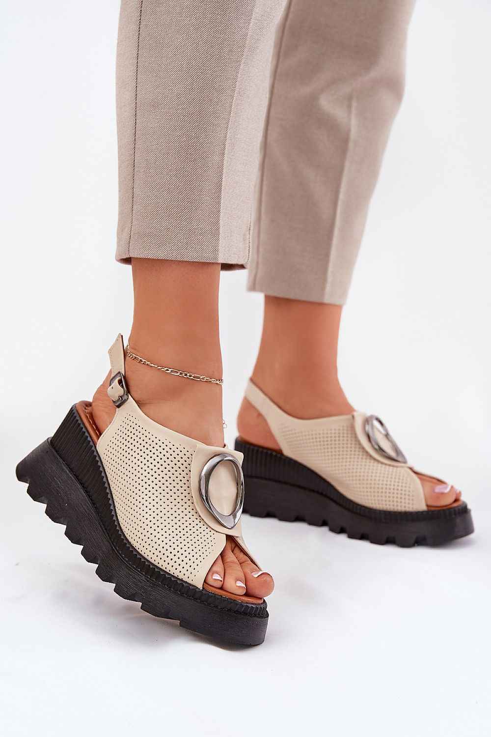 Alvarisse Decor Wedge Leather Sandals
