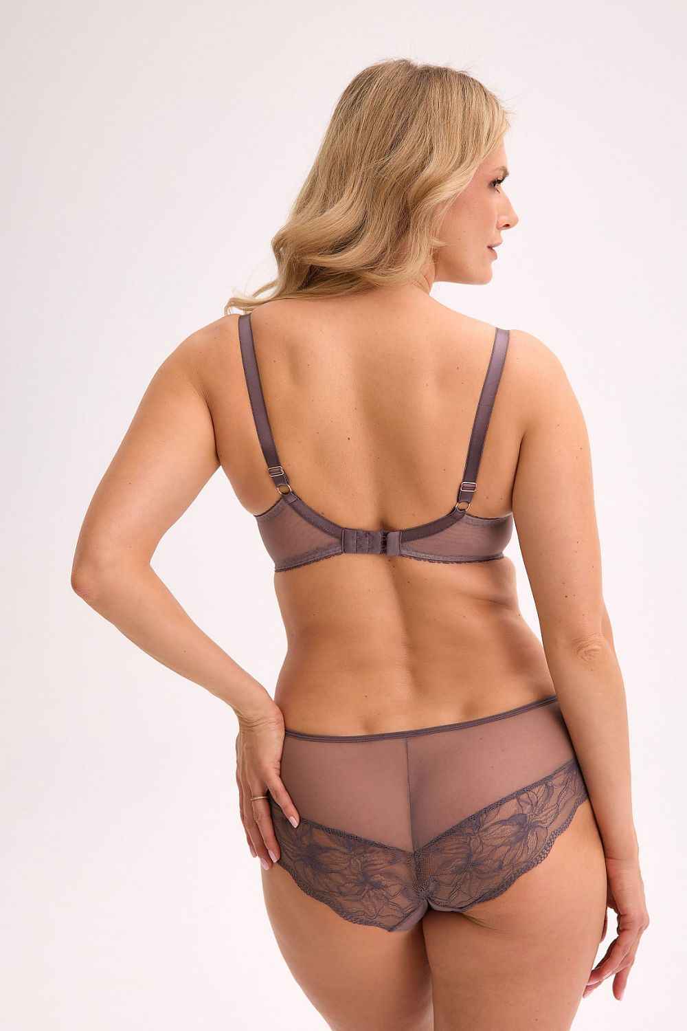 Semi-soft model 220484 Gaia