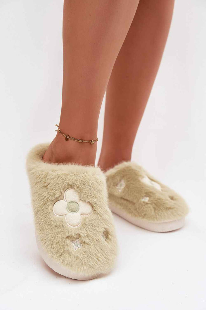 Slippers model 221502 Step in style