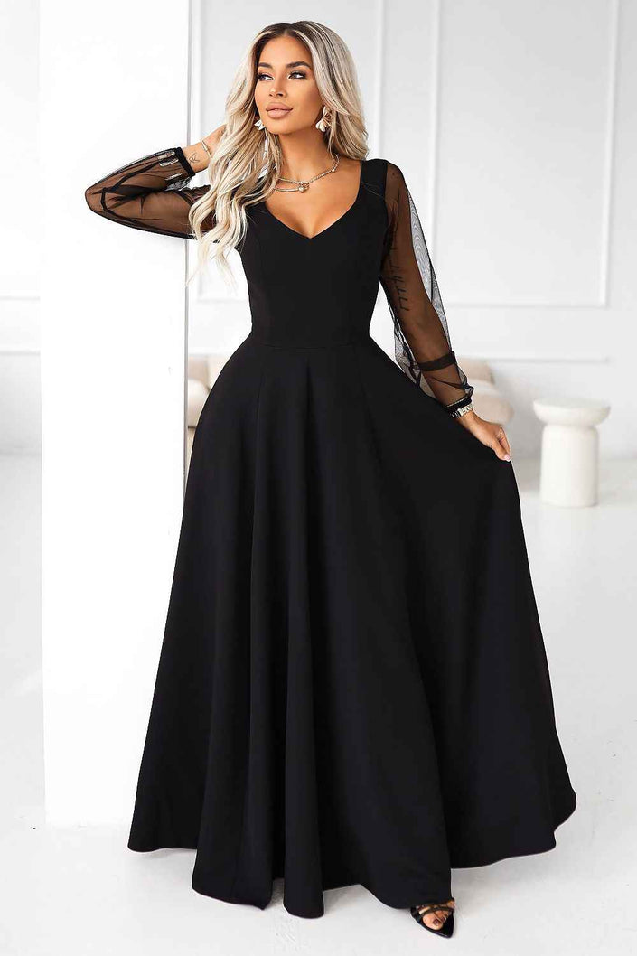Long dress model 222147 Numoco