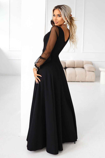 Long dress model 222147 Numoco