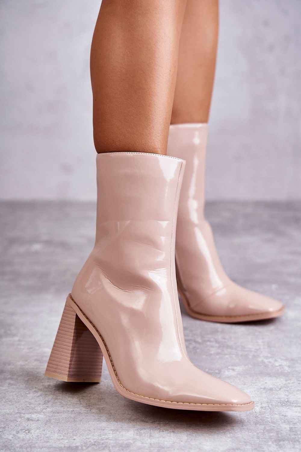 Lumirelle Glossflare Calf Silhouette