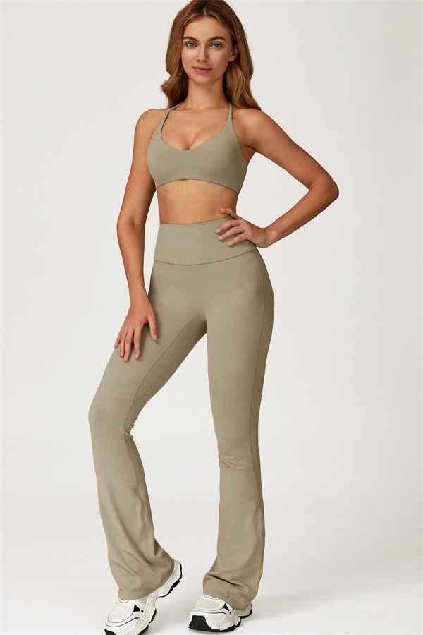 The Lily Sports Bra Flared Leggings 2-Piece Set