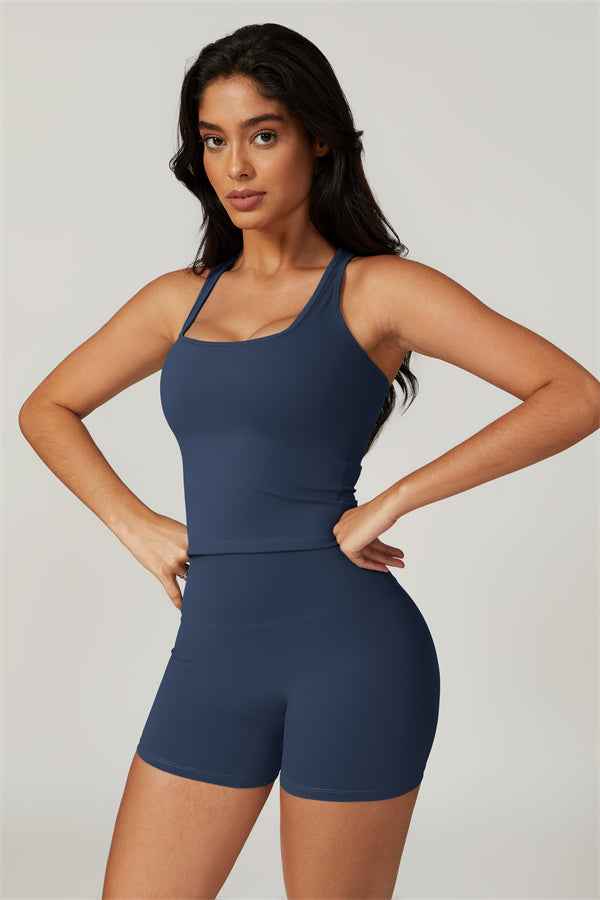 The Dynamic Crop Top Shorts 2-Piece Set