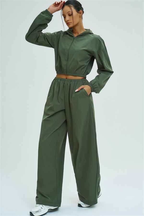 The Svelte UV protection Crop Hoodie Sweatpants 2-Piece Set