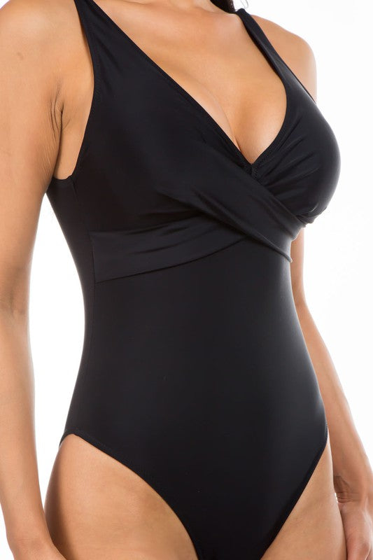 PLEATED CROSS GATHERING LOW V ONE PIECE - Pikemla