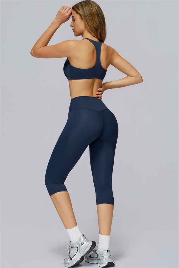 The FlexCore Sports Bra Capri Leggings 2-Piece Set