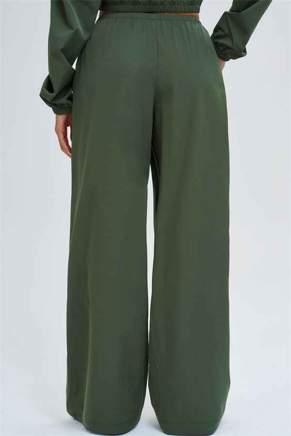 The Svelte UV protection Crop Hoodie Sweatpants 2-Piece Set