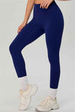 The Solid Sports Bra Leggings 2-Piece Set