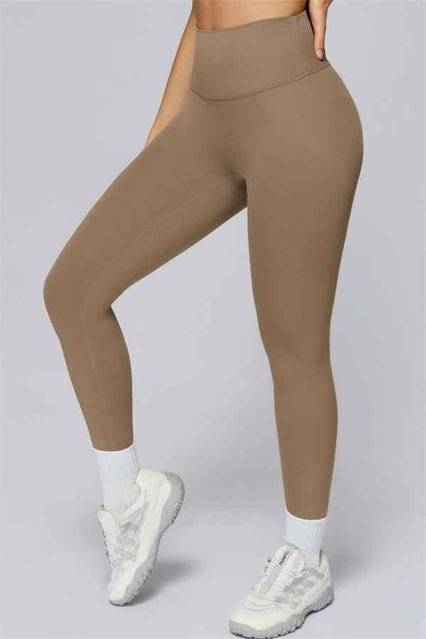 The Elle Form Sports Bra Leggings 2-Piece Set