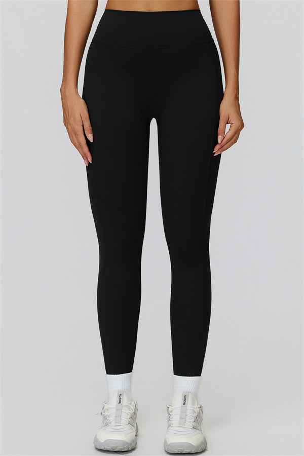 The Fyra Sports Bra Leggings 2-Piece Set