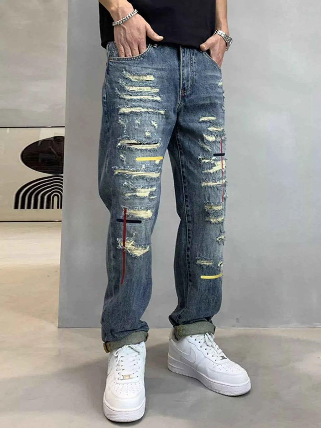 Men's Distressed Loose Fit Jeans