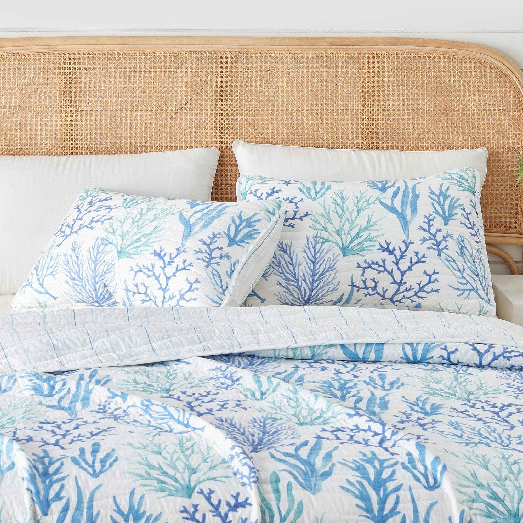 Blue Coral Quilt - Amelia Island