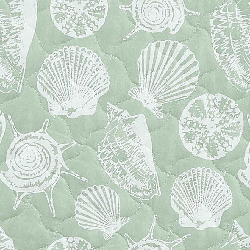 Green Seashell Quilt - Emerald Bay