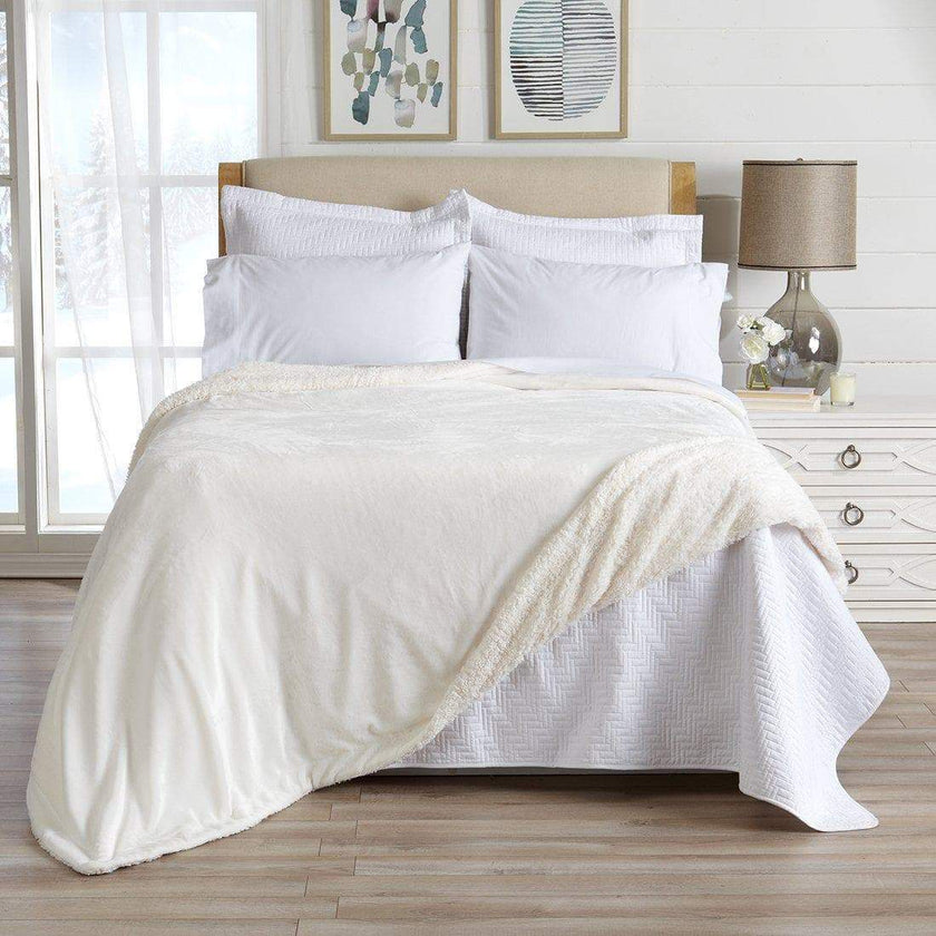 Velvet Plush Sherpa Luxury Bed Blanket - Kinsley Collection