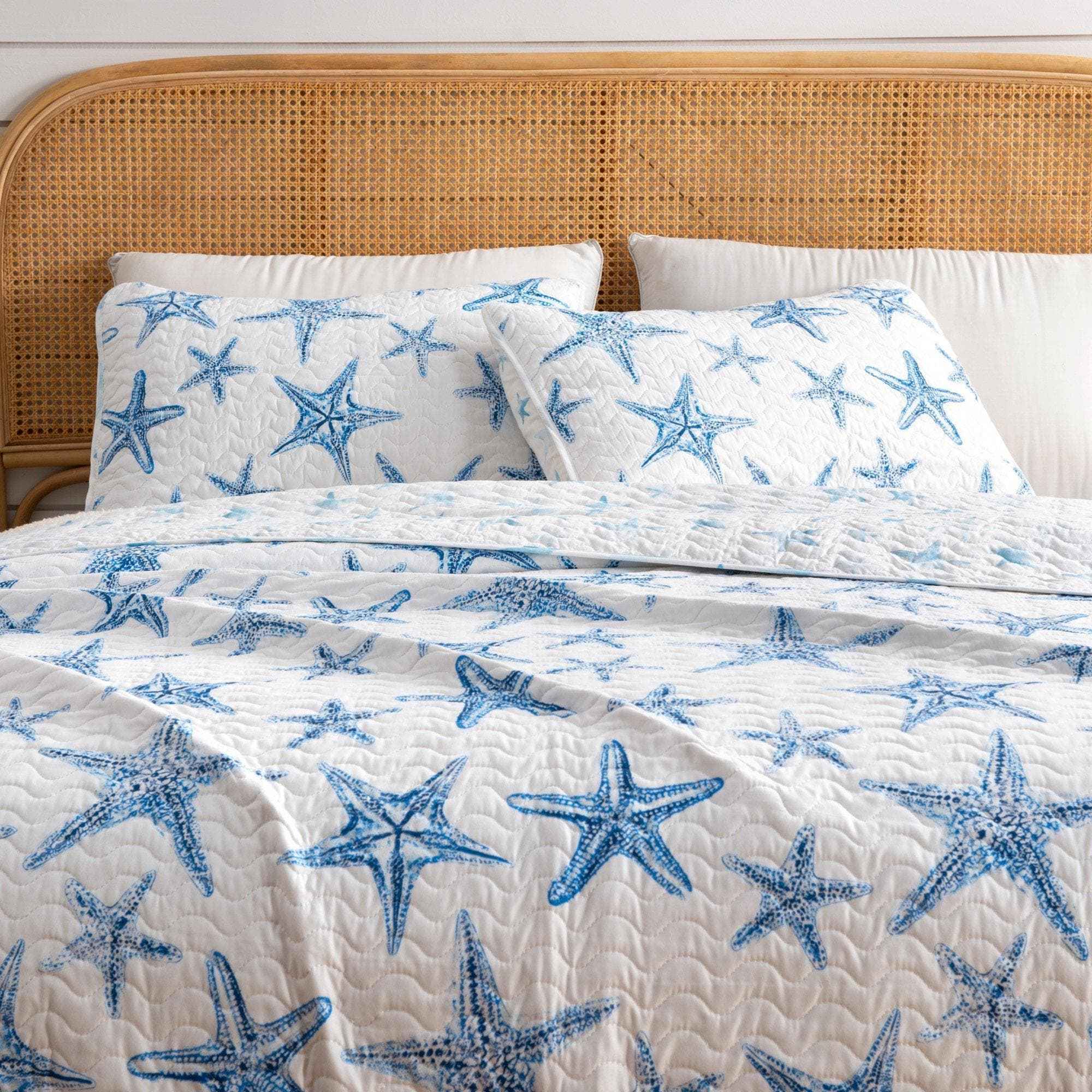 Blue Seashell Coastal Quilt Set - Trinidad Collection