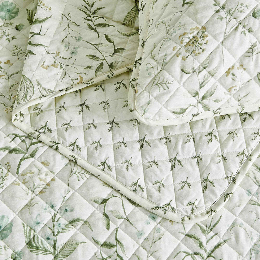 Floral Printed Microfiber Quilt Set - Glyndora Collection