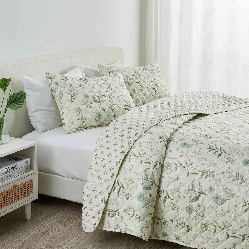 Floral Printed Microfiber Quilt Set - Glyndora Collection