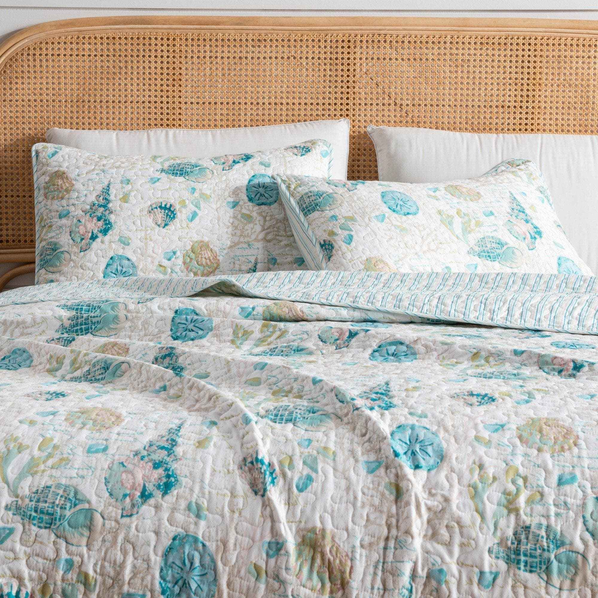 Seashell & Coral Quilt Set - Westsands Collection