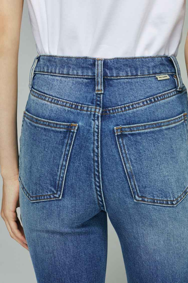 Barbara High Rise Bootcut Jeans HJ004