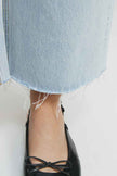 Moon Curve Raw Hem Crop Jeans HJ129