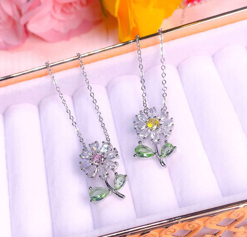 Happy Daisy Necklace