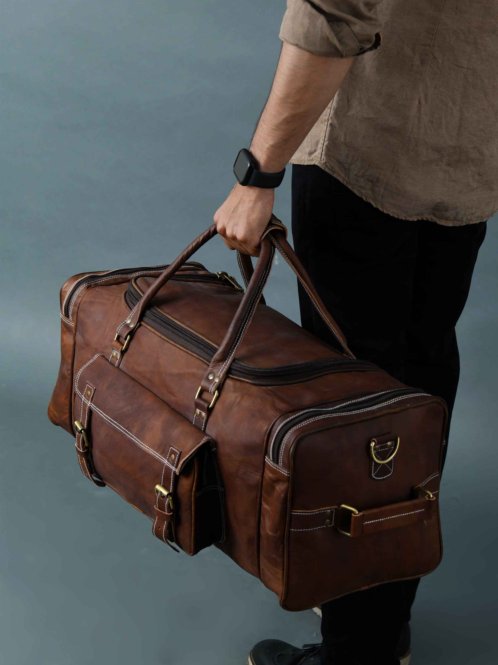 Traveler Weekender Duffle Bag + FREE Toiletry Bag (ZIPIFY)
