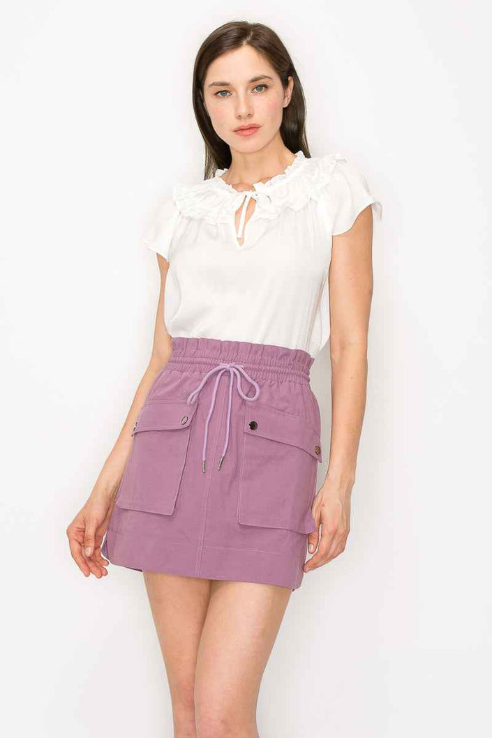 Short sleeves baby doll top with key hole design