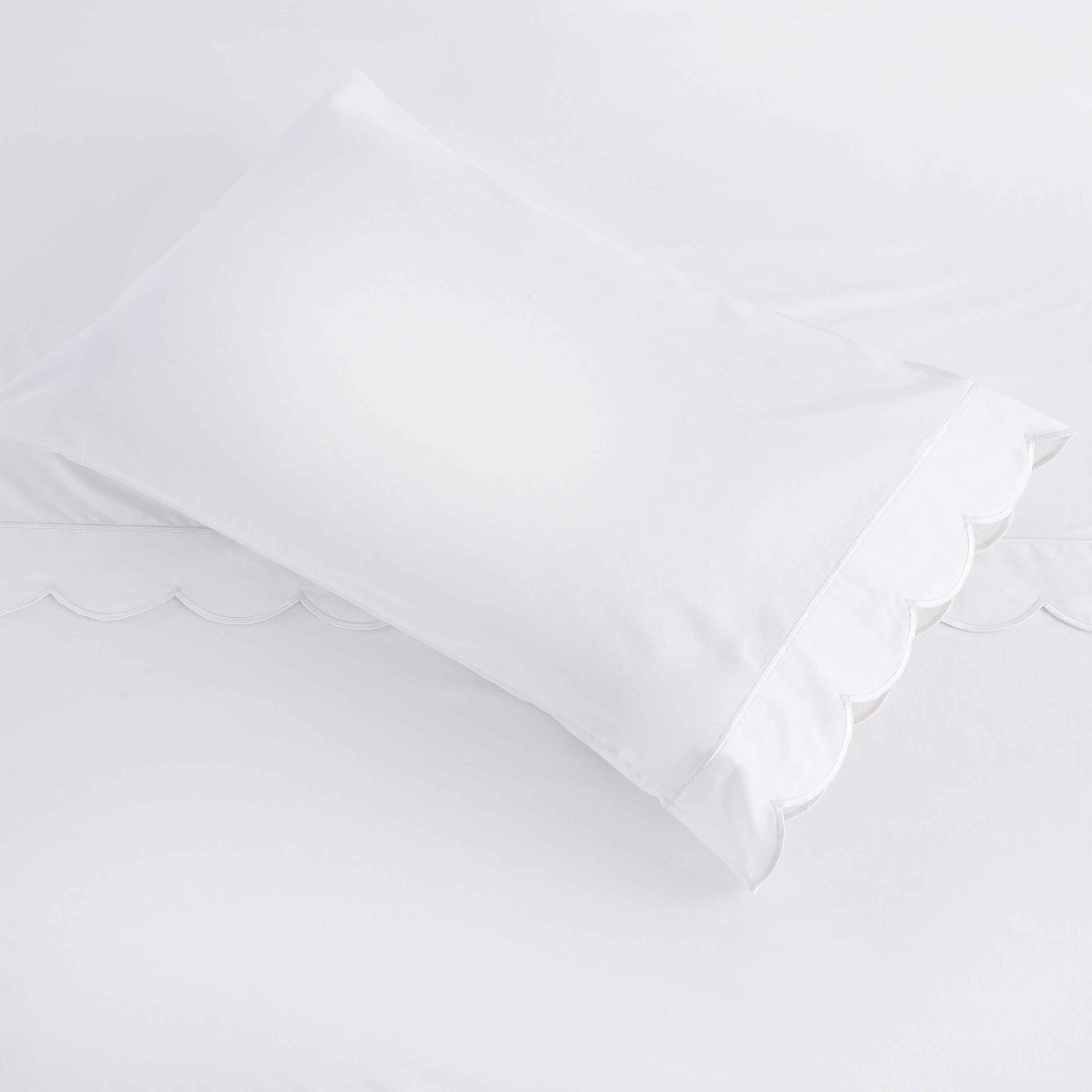Scallop Frame Embroidered Cotton Percale Pillowcase Pair