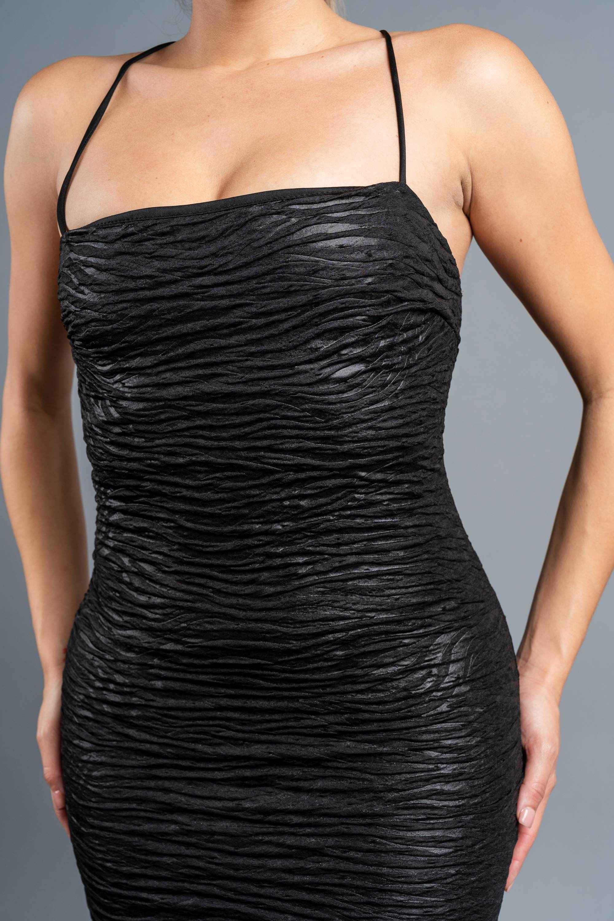 CHIC TEXTURED COATING KNIT BODYCON MINI DRESS