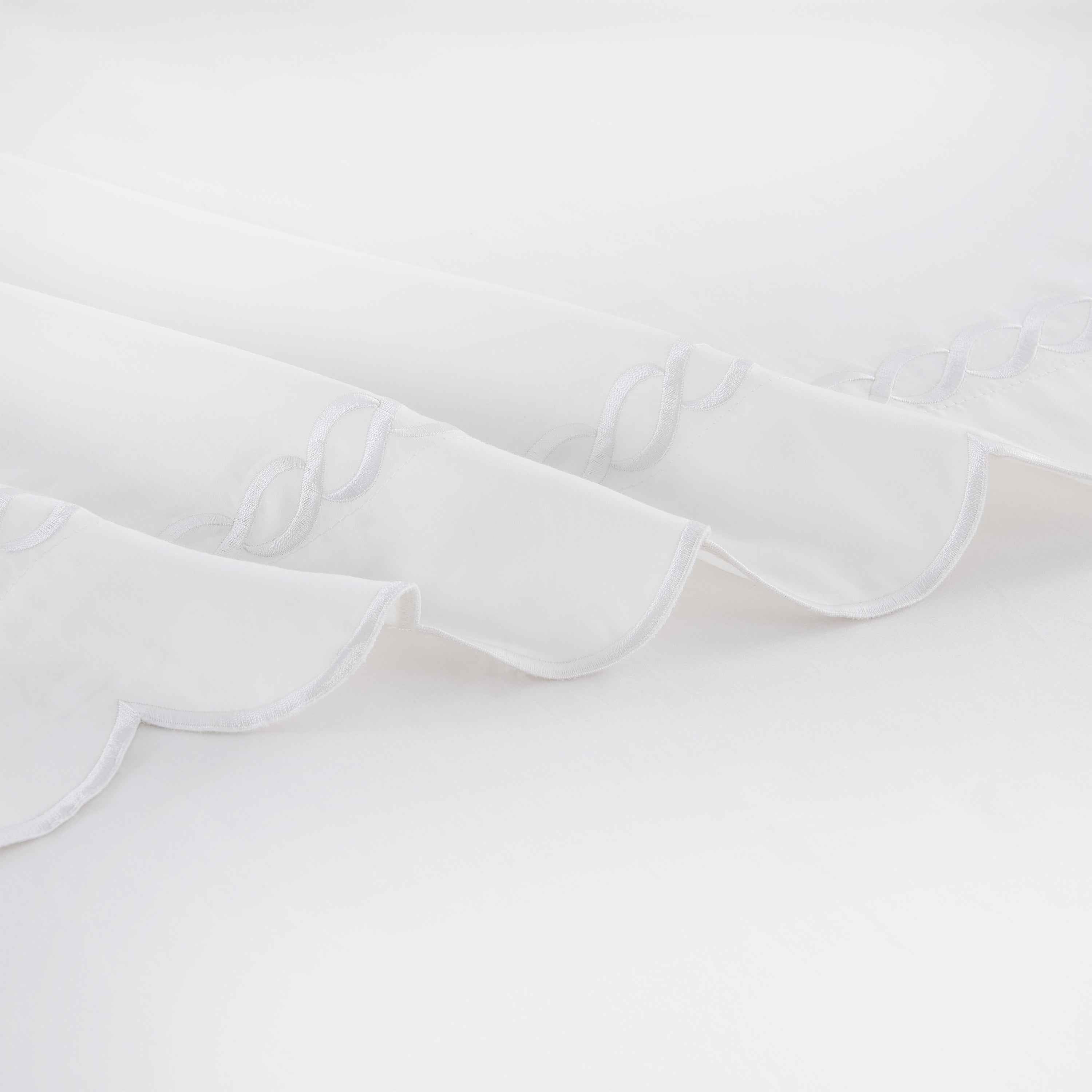 600 Thread Count Scallop Rope Embroidered Cotton Sheet Set