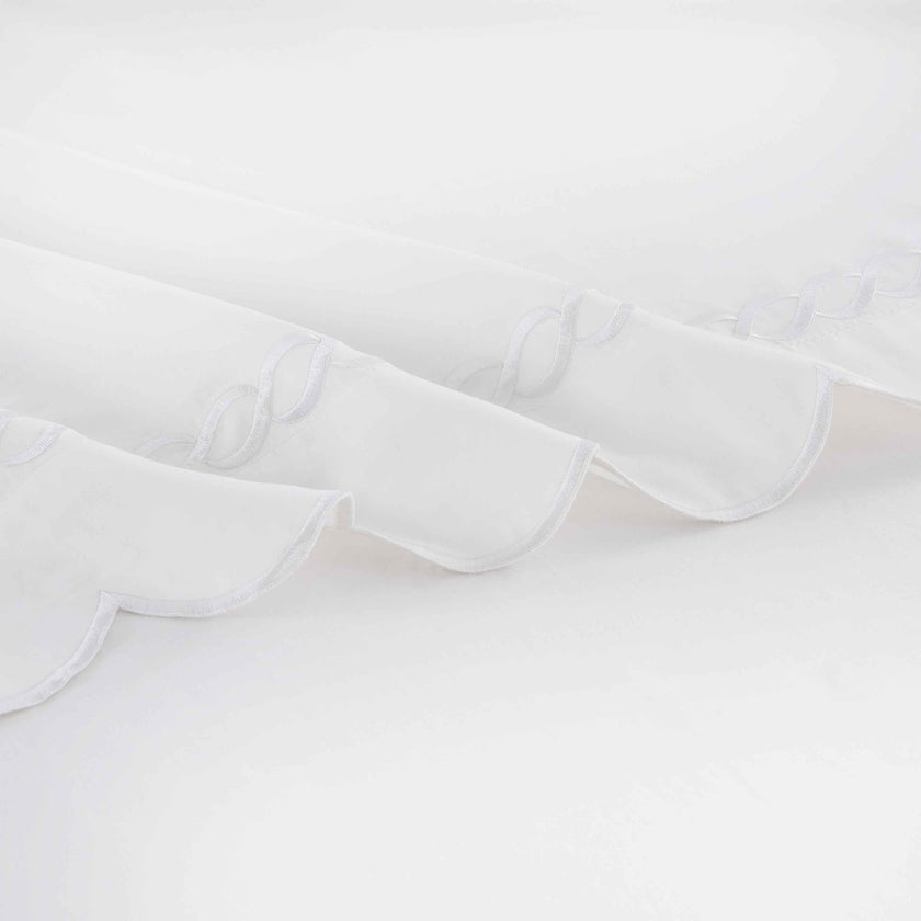 600 Thread Count Scallop Rope Embroidered Cotton Sheet Set
