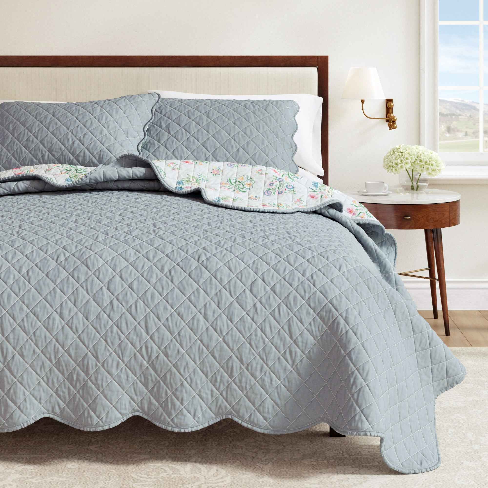 Floral Print & Scallopeded Edge Cotton Quilt Set - Katrin Collection