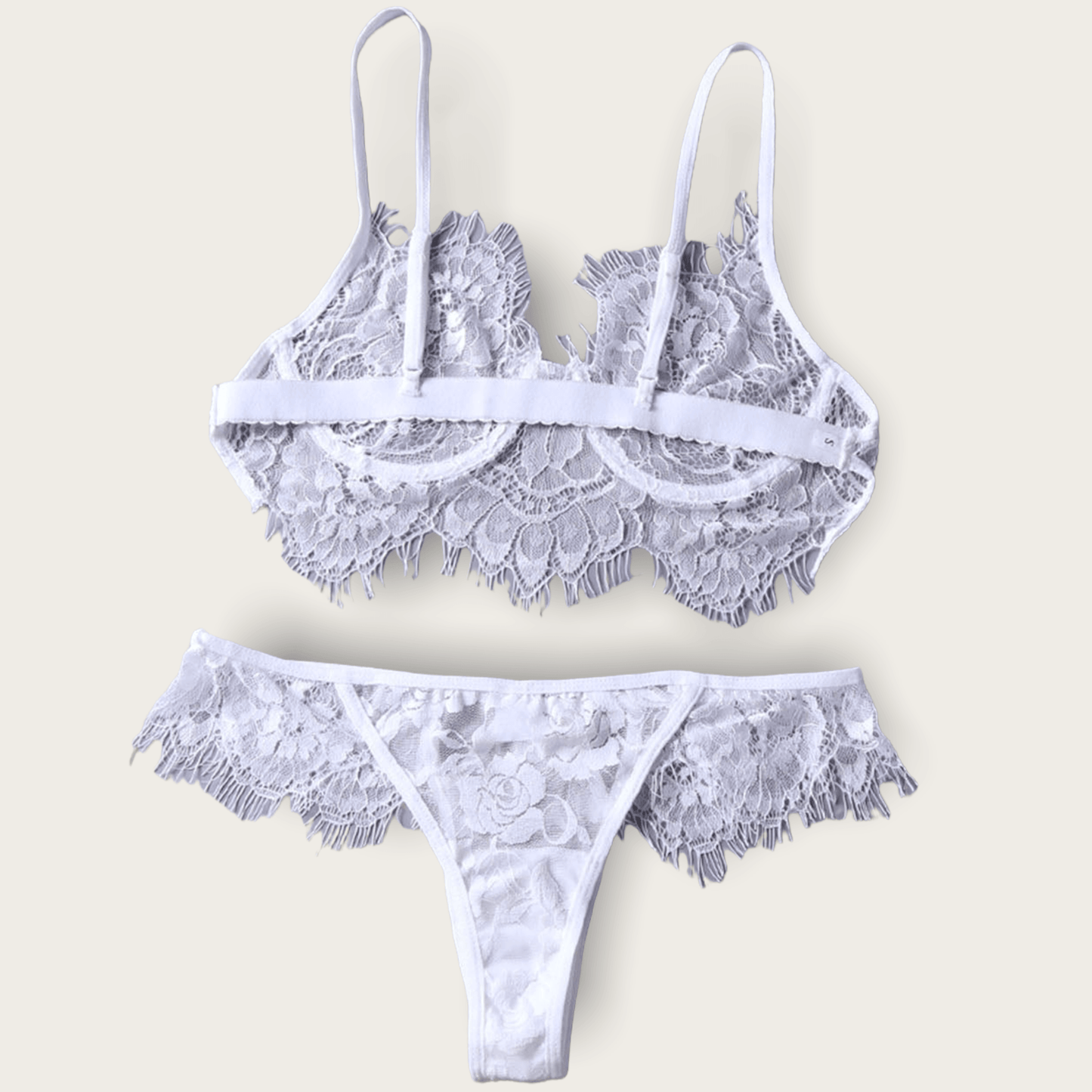 Pikemla women's scalloped lace lingerie set in light gray with delicate floral details and adjustable straps
